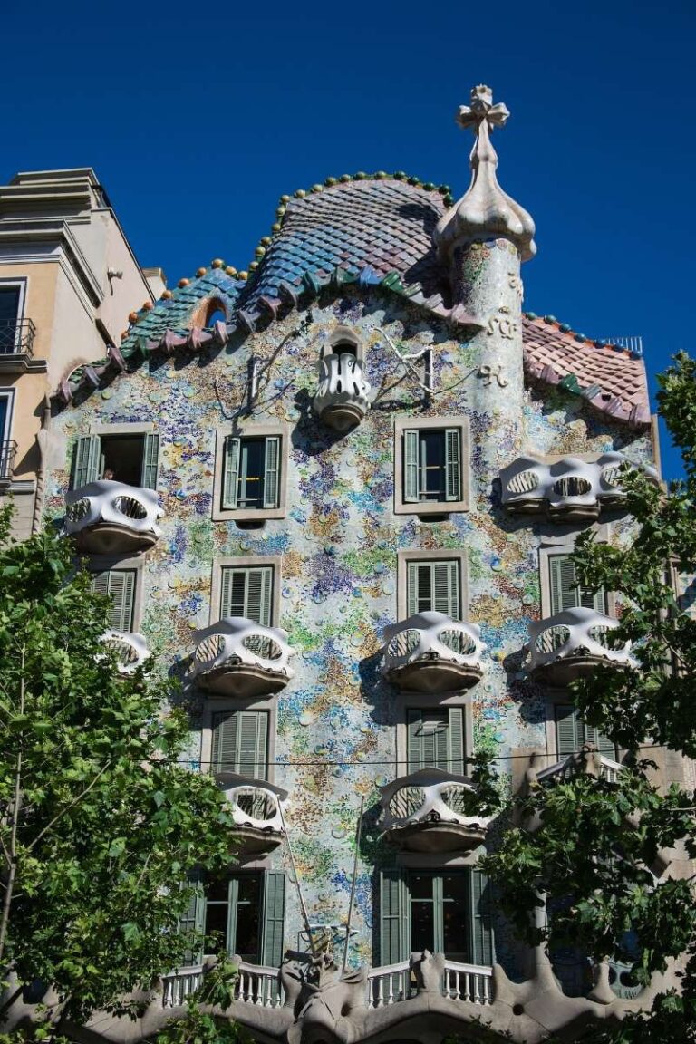 Gaudí's Casa Batlló facade with colorful mosaics